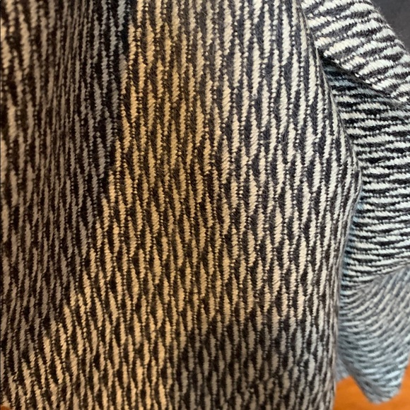 Anne Klein wool Pencil Skirt - Picture 5 of 5